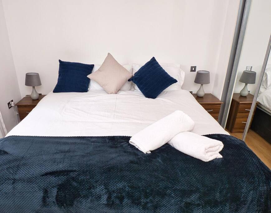 Lovely 1 Bedroom Apartment - Bham City Centre برمنغهام المظهر الخارجي الصورة